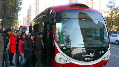 Bakı Nəqliyyat Agentliyi avtobuslarda keyfiyyətli xidmətə söz verir