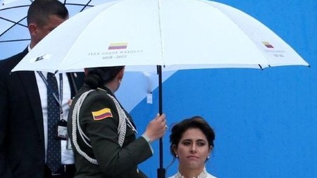 Prezidentin andi&ccedil;mə mərasimində &ldquo;&ccedil;ətir qalmaqlı&rdquo;