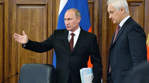 Putinin köməkçisi oliqarxlardan 500 milyard qoparmağı təklif etdi, səhm bazarı çökdü