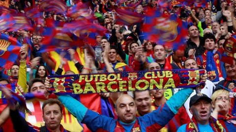 Futbol fanatlarını daşıyan avtobus qəzaya d&uuml;şd&uuml;, 12 nəfər &ouml;ld&uuml;