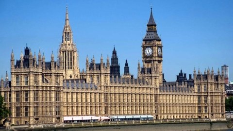 Britaniya parlamentində təhlükəli insident yaşandı