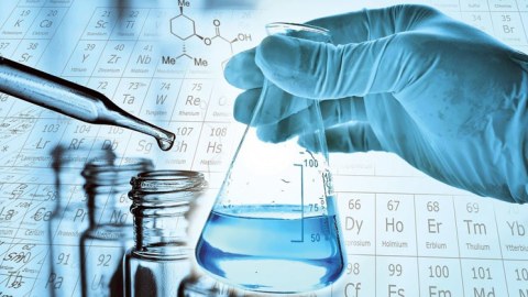 Universitetdə elmi təcr&uuml;bə zamanı partlayış oldu