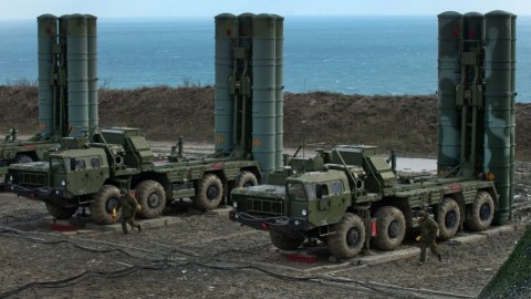 S-400-lər T&uuml;rkiyəyə vaxtında &ccedil;atdırılacaq