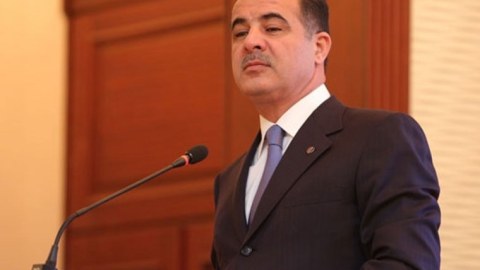 Elmar Vəliyev Gəncənin icra başçısı vəzifəsindən çıxarıldı