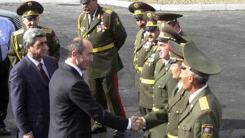 Koçaryan Sarkisyanı da bitirir