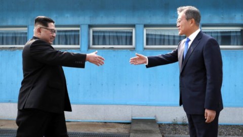 Cənubi Koreya Pxenyanla danışıqlar &uuml;&ccedil;&uuml;n x&uuml;susi səfir təyin etdi