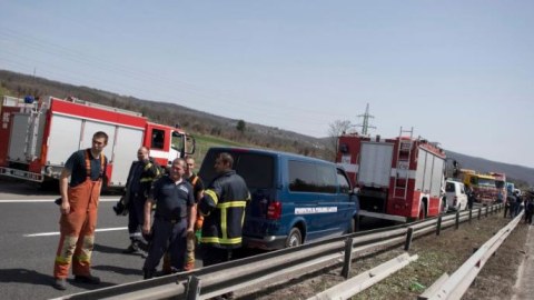 Avtobus qəzasına g&ouml;rə 3 nazir vəzifədən getdi