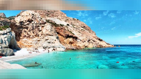 C&uuml;tl&uuml;k sahildə topladıqları daşlara g&ouml;rə sərhəddə saxlanıldı
