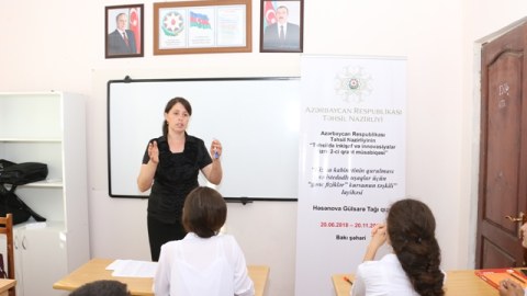 52 məzundan 40-ı tələbə adı qazanan məktəbdə ödənişsiz fizika kursları - FOTOLAR