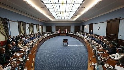 Ərdoğan hökuməti topladı