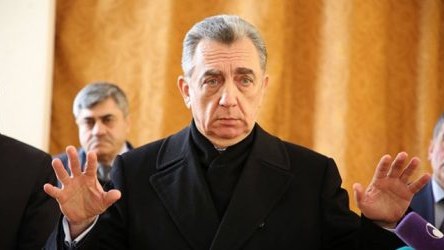 Eldar Əzizov xəbərdarlığa görə hərəkətə keçdi