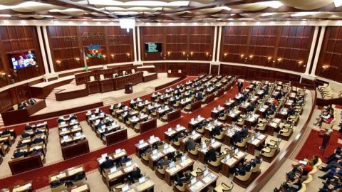 Onlara da diplomatik pasport veriləcək