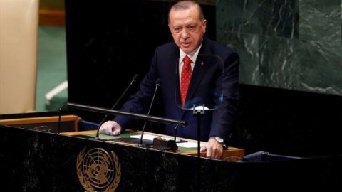 Ərdoğanın ifadəsi tvitter trendləri siyasında ilk sırada - FOTO