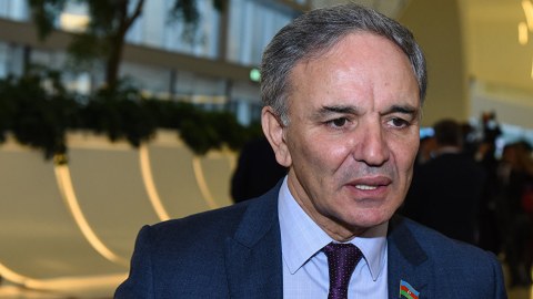 Əflatun Amaşaov onlayn media ilə bağlı təklif verdi