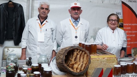 Bakıda bal yarmarkası açıldı - FOTOLAR   