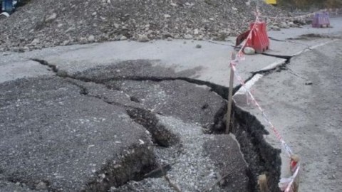 Badamdardakı s&uuml;r&uuml;şmə zonasının sakinlərinə kompensasiya verilməyəcək