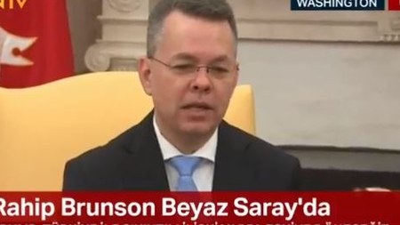 Brunson Trampın qəbulunda 