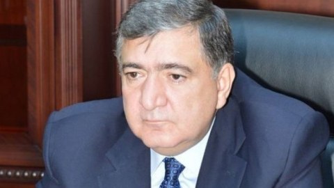Fazil Məmmədov reanimasiyaya d&uuml;ş&uuml;b - xanımı onu tək buraxmır  &nbsp;