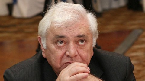 “3-cü sinif dərsliyində erotika var” - Aqil Abbas