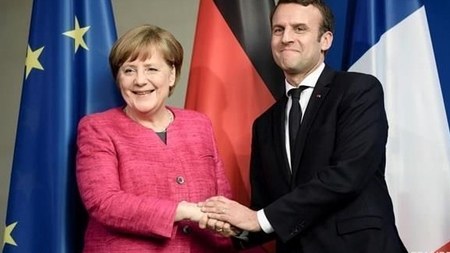 Merkel Makronla bara getdi - FOTO   