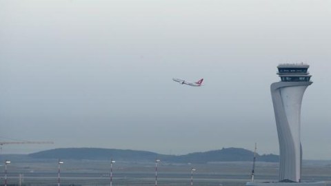 İstanbul Hava Limanından ilk uçuş gerçəkləşdirilib 