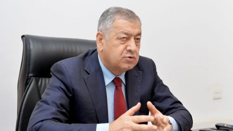 Vahid Əhmədov deputatlarla bağlı dəyişiklikləri PİSLƏDİ &nbsp;
