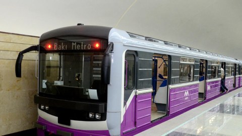 Bakı metrosunda problem yarandı