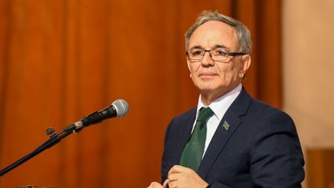 Hökumət onlayn mediaya da pul ayırsın - Əflatun Amaşovdan ÇAĞIRIŞ  