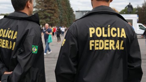 Braziliya Federal polisi 10 deputatı həbs etdi