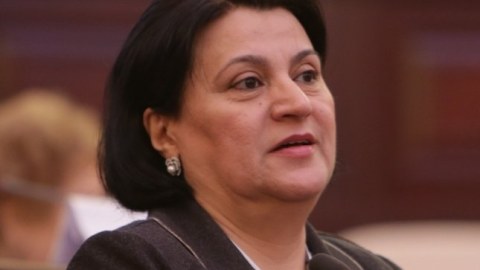 Gövhər Baxşəliyeva alimlərin az maaş almağından narazıdır