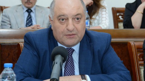 “Normadan 2 dəfə çox insulin istifadə etməliyik”
