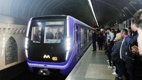 Metroda HADİSƏ: Maşinist ölümdən döndü
