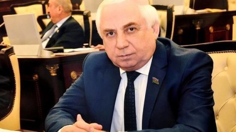 Hadi Rəcəbli: “Pensiya almaq istəyənlərə 25 illik staj hədiyyə olunacaq”   