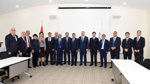 Bir qrup KİV rəhbəri T&uuml;rkiyəyə yollandı