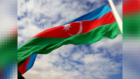 Himni oxumamaq məsuliyyətə səbəb olacaq   