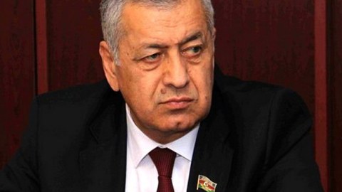 Daşınmaz əmlak kreditləri manatla veriləcək   