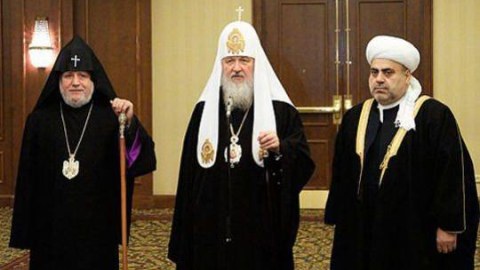 “Ruhani diplomatiyası” - Allahşükür Paşazadənin Vazgen və Qareginlə danışıqlarının SSRİ-dən başlanan TARİXİ 