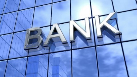 Bağlanan 10 bankın daşınar və daşınmaz əmlakı satılıb - SİYAHI   
