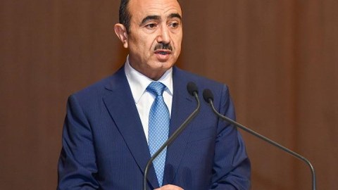 Onlara kim olduqlarını, əsl yerlərini göstərmək lazımdır - Əli Həsənovdan SƏRT ÇIXIŞ   