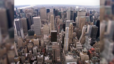 İnsanlar Nyu Yorku tərk edir