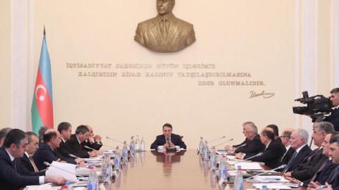 Baş nazir h&ouml;kumətin iclasını &ccedil;ağırdı  &nbsp;