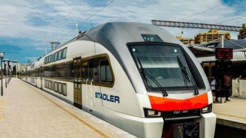 Bakıdan yola çıxan sürət qatarı Gəncəyə çatdı 