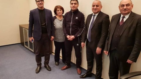 Hüquqşünas Mehmanın vəziyyətindən DANIŞDI: “Aclığı dayandırıb, tam qidalanır, əsas narazılığı...”   