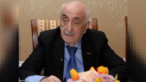 89 yaşınız mübarək, ey dünyanın Xoşbəxti