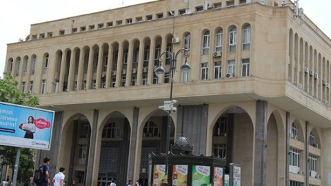 Metronun “Elmlər Akademiyası” stansiyasının əsas çıxışı bağlandı