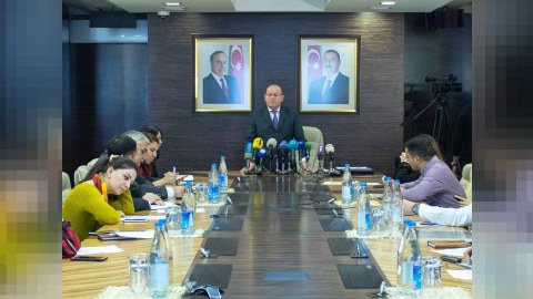 Hüquqi şəxslərin rəsmi qeydiyyatı 1 prosedurla 20 dəqiqəyə həll ediləcək