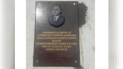 Rəsulzadənin yeni barelyefi narazılıq yaratdı - FOTO  
