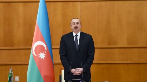 İlham Əliyev: “Bütün şəhid ailələri evlərlə, mənzillərlə təmin ediləcək”