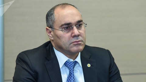 G&ouml;mr&uuml;kdə tutulan pulların məbləği a&ccedil;ıqlandı
