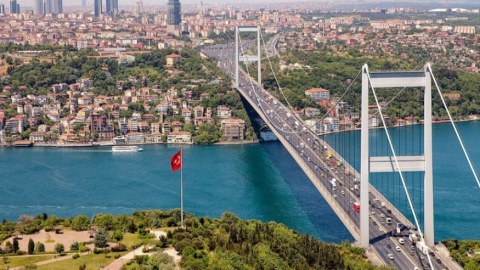 İstanbula gələn turistlərin sayı 24 faiz artıb